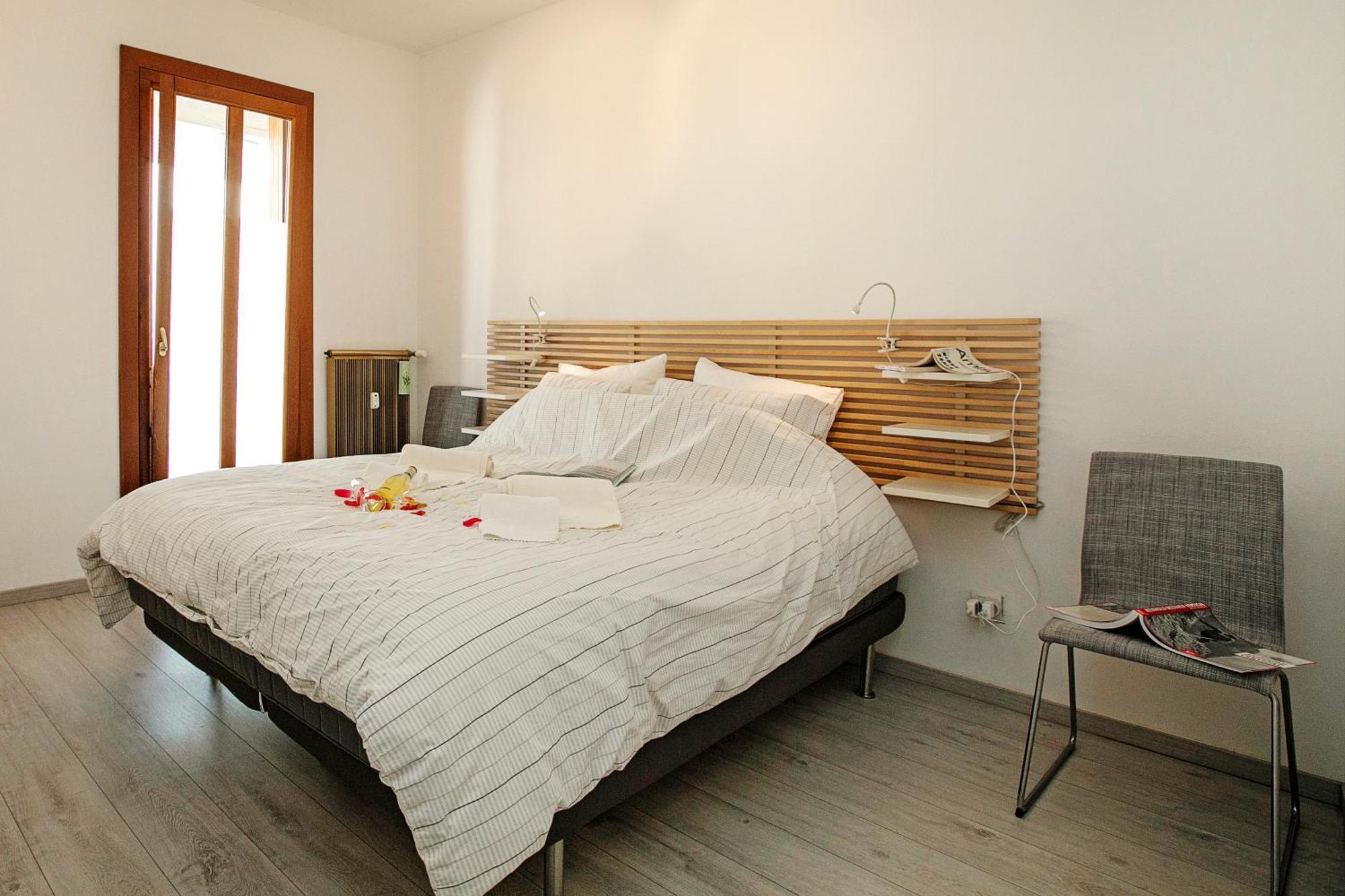 Spiaggia Azzurro -Lakeside With Terrace - Happy Rentals Тосколано Мадерно Екстериор снимка