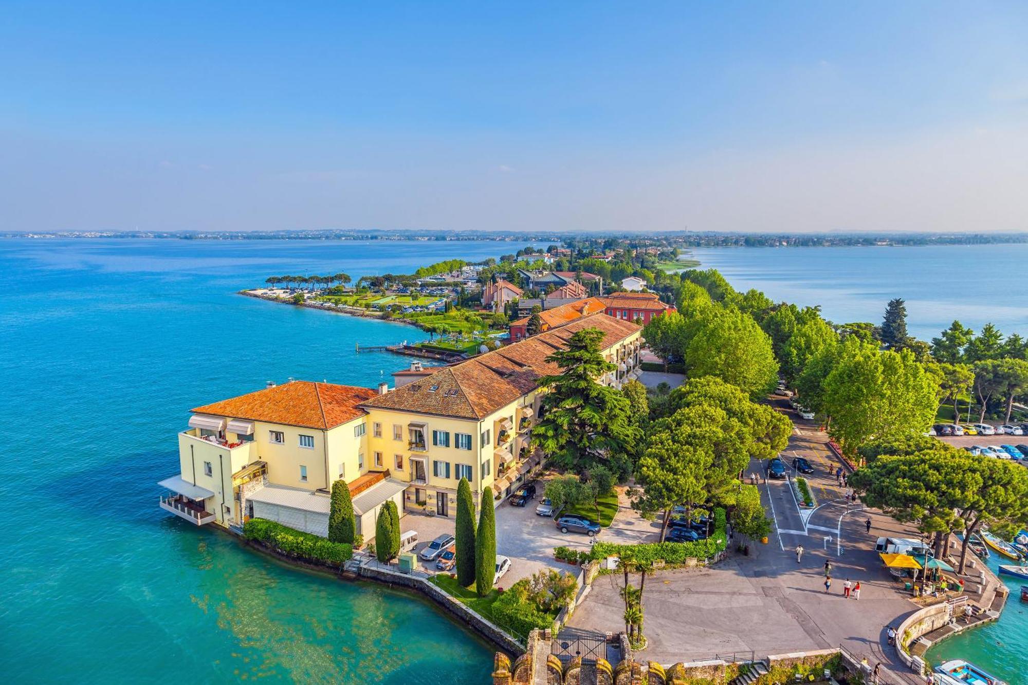 Spiaggia Azzurro -Lakeside With Terrace - Happy Rentals Тосколано Мадерно Екстериор снимка